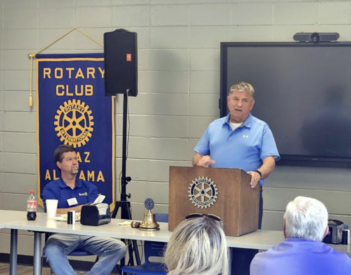Rotary Club hosts Mayoral candidate